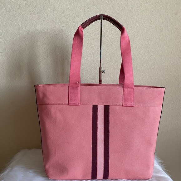 Coach - Picture 6 of 8